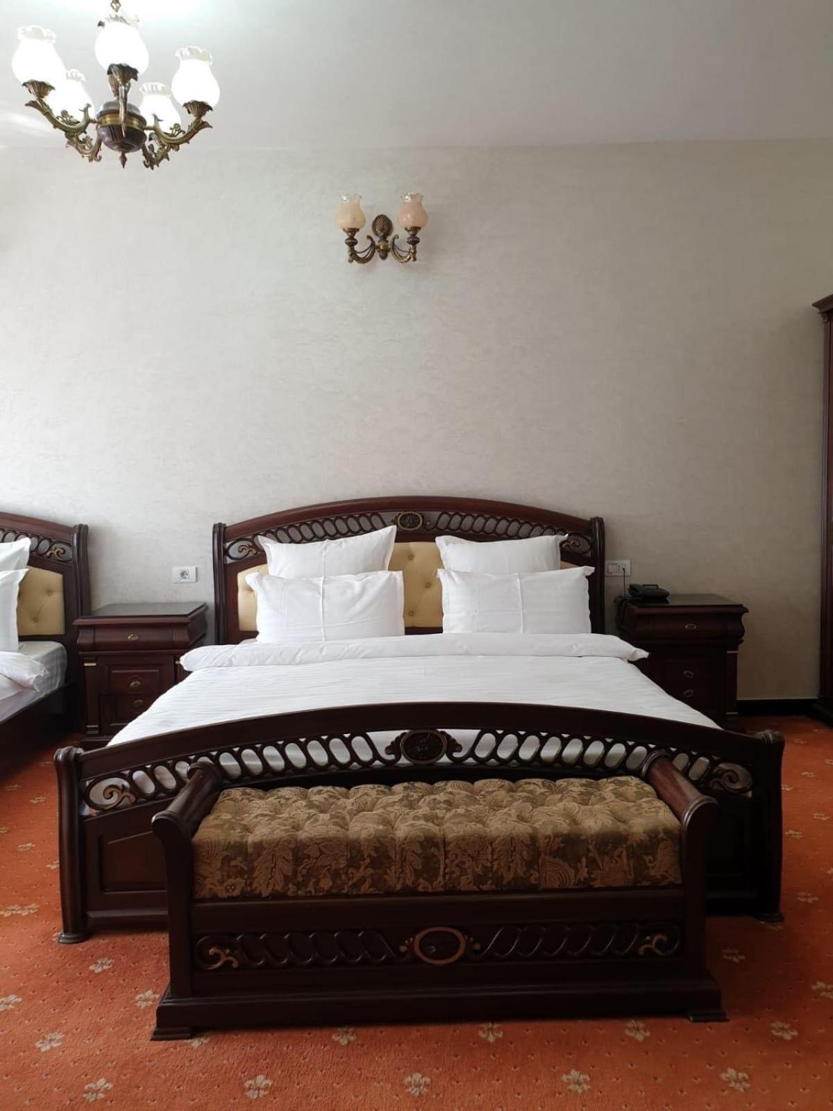 Hotel Bacsoridana Tecuci Ngoại thất bức ảnh
