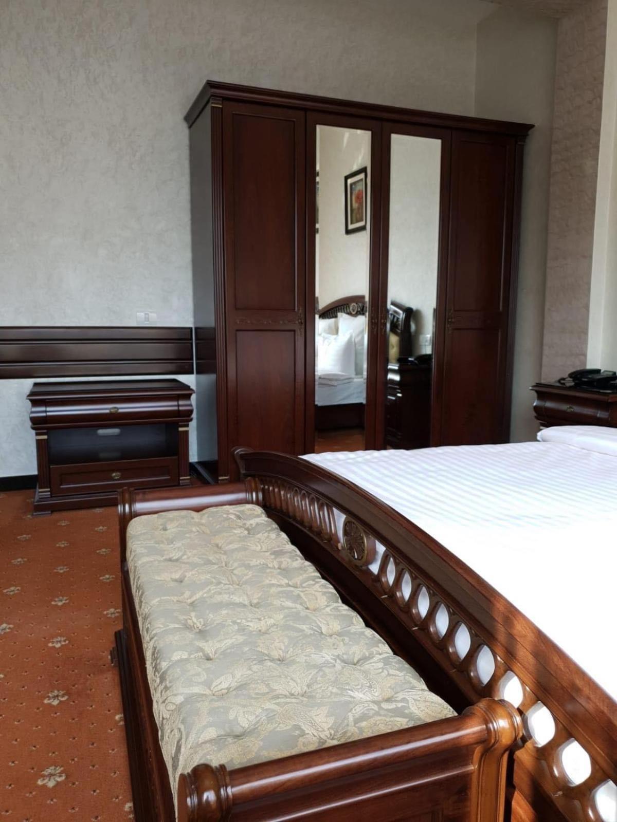 Hotel Bacsoridana Tecuci Ngoại thất bức ảnh